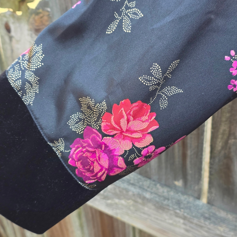 Morgan Taylor Black and Pink Floral Women's Robe Set L/XL - Picture 10 of 14